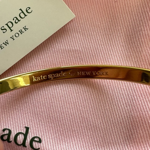 NWT Kate Spade Heart of Gold Idiom Bangle - Picture 5 of 5